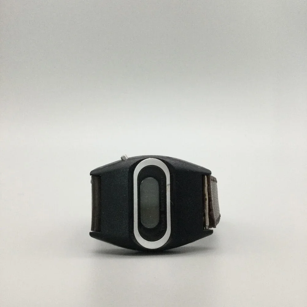 Vintage Texas Instruments Series 550 Mens Watch 33mm LCD NOT RUNNING FOR PARTS
